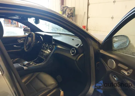 2019 Mercedes-Benz Glc 300 4Matic z USA, uszkodzony, nr VIN WDC0G4KB1KV143315